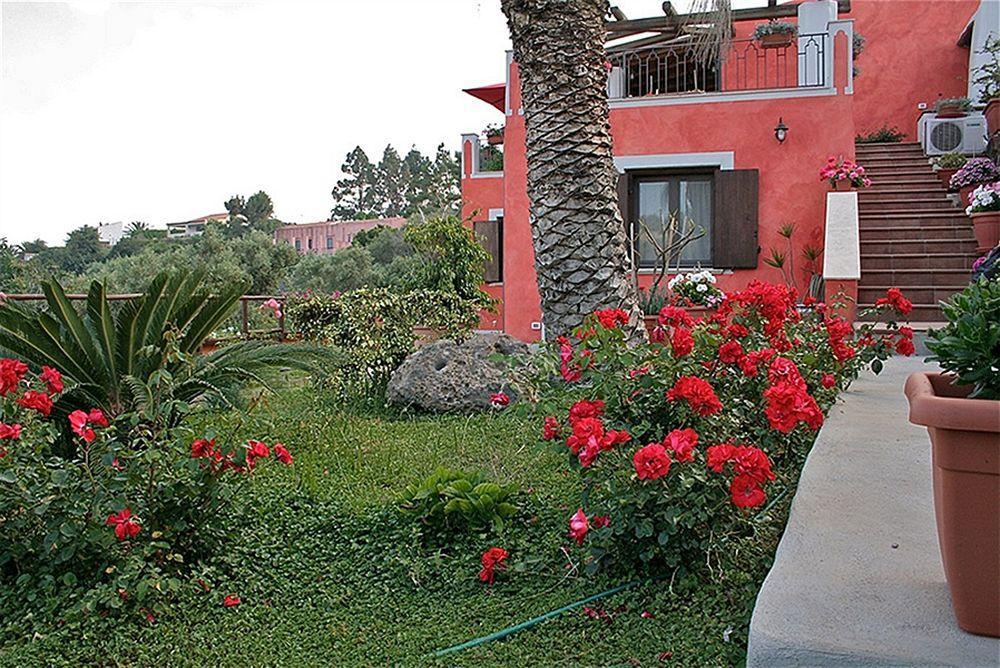 Hotel Clelia Isola di Ustica Exterior foto